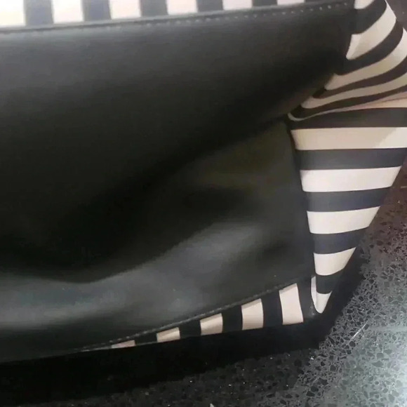 Victoria's Secret Black White Stripe Tote - Picture 6 of 7